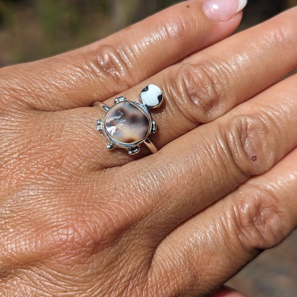 Zuni Cowrie Shell Inlay Turtle‎ Shape Ring Native American Jewelry Sz 10US***